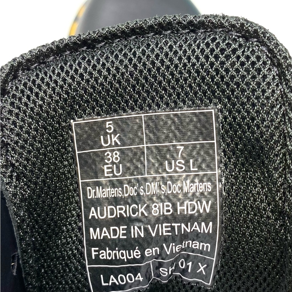 Dr. Martens Audrick 8IB HDW Black Leather, Lady’s Combat Boots. - Picture 6 of 8